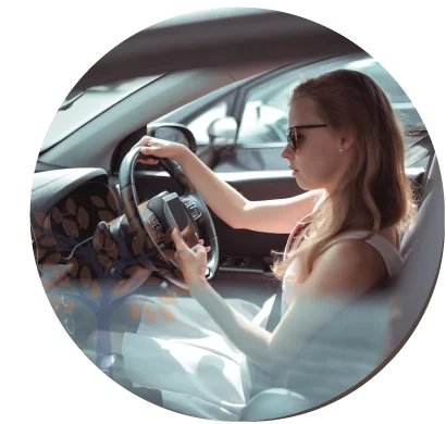 happy-white-woman-drive-can-thailand-motor-insurance-eng